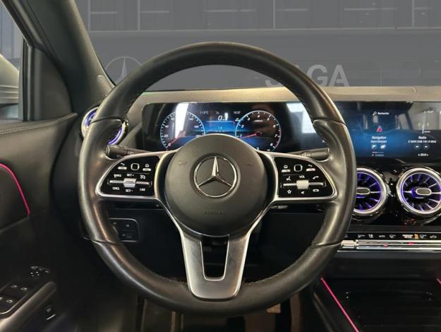 MERCEDES-BENZ GLA 200 Progressive  