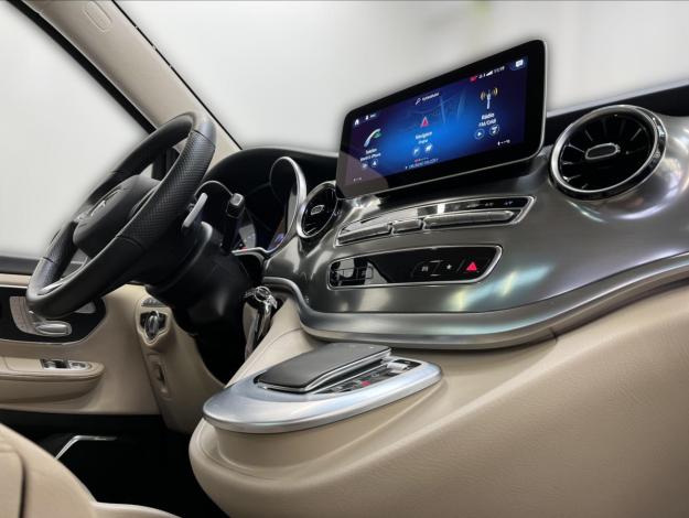 MERCEDES-BENZ Třídy V V 300D 4MATIC EXCLUSIVE  Airmatic (16/28)