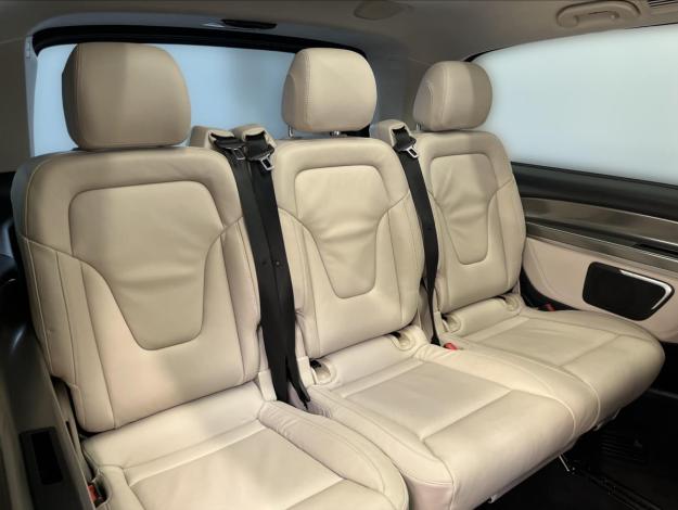 MERCEDES-BENZ Třídy V V 300D 4MATIC EXCLUSIVE  Airmatic (23/28)