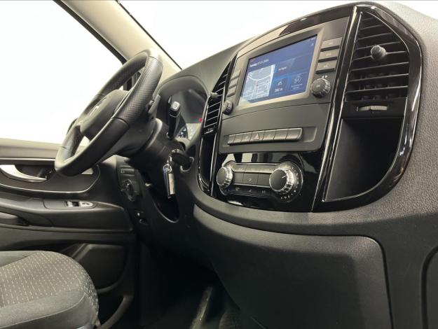 MERCEDES-BENZ Vito 116 CDI 4x4 Tourer PRO  (16/25)