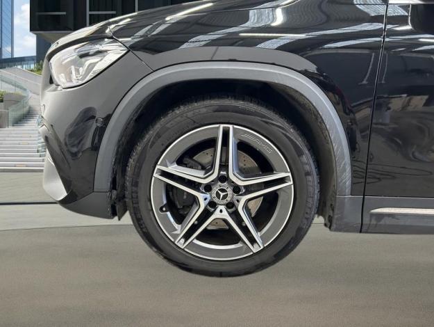 MERCEDES-BENZ GLA-Klasse GLA 180 Off-Roader