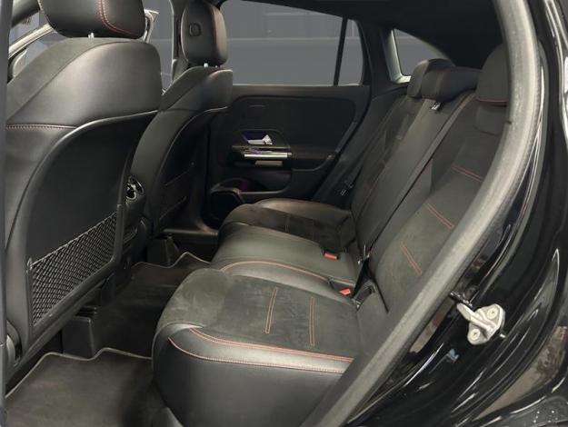 MERCEDES-BENZ GLA-Klasse GLA 180 Off-Roader