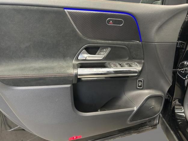 MERCEDES-BENZ GLA-Klasse GLA 180 Off-Roader