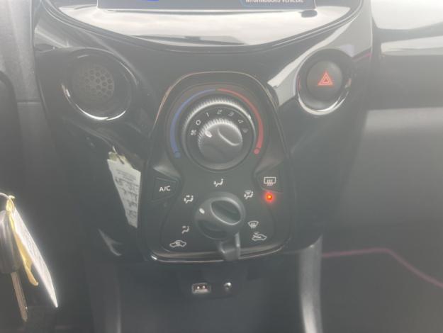 TOYOTA Aygo 1.0 72 ch x-cite  1.0 72 ch 