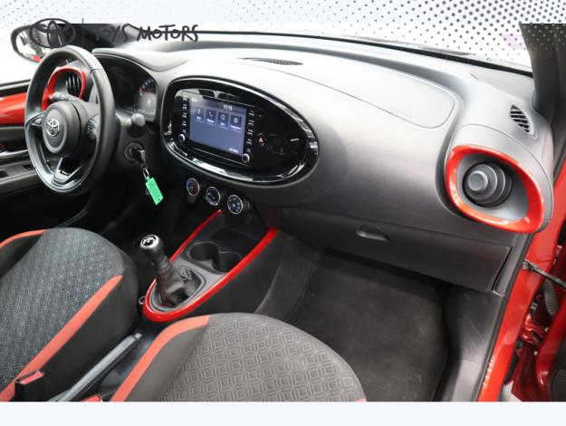 TOYOTA Aygo X 1.0 VVT-i 72 Design   