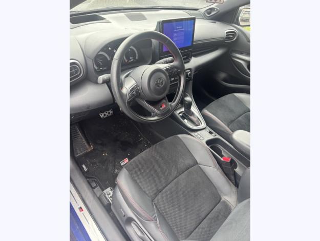 TOYOTA Yaris 130h GR SPORT  PACK TECHNO +
