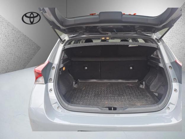TOYOTA Auris 1.8 HYBRID 136 CVT COLLECTION   