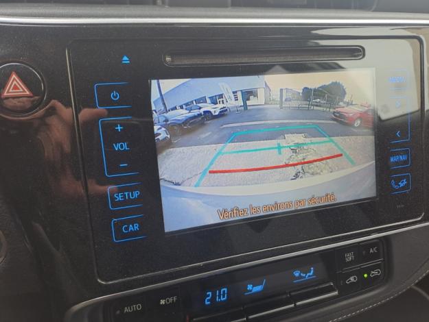 TOYOTA Auris 1.8 HYBRID 136 CVT COLLECTION   