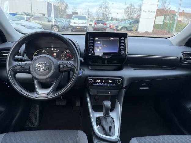 TOYOTA Yaris 116h Dynamic  