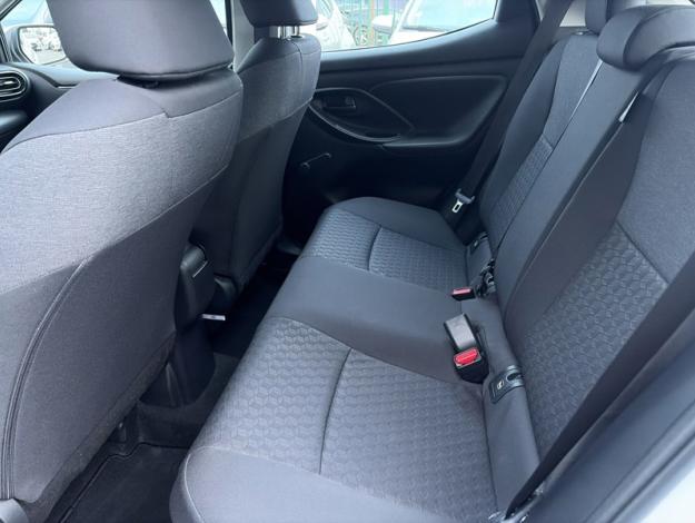 TOYOTA Yaris 116h Dynamic  