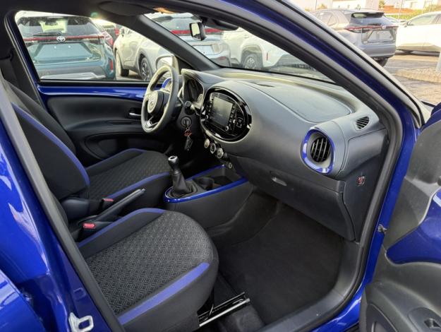 TOYOTA Aygo X 1.0 VVT-i 72 Design  