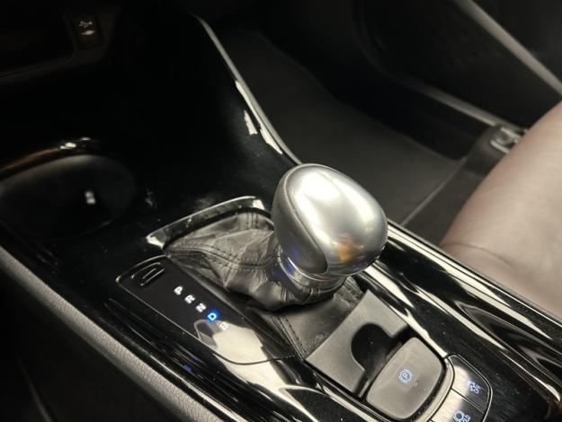 TOYOTA C-HR 1.8 HYBRIDE 122 DISTINCTIVE  PACK TECHNO 