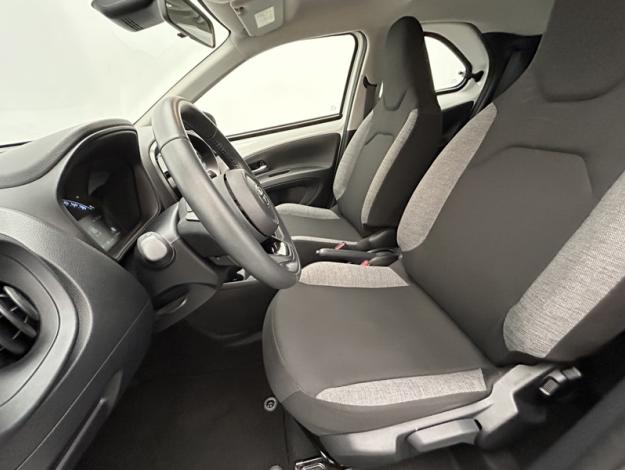 TOYOTA Aygo X 1.0 S-CVT 72 Dynamic  