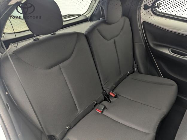 TOYOTA Aygo X 1.0 VVT-i 72 Dynamic  