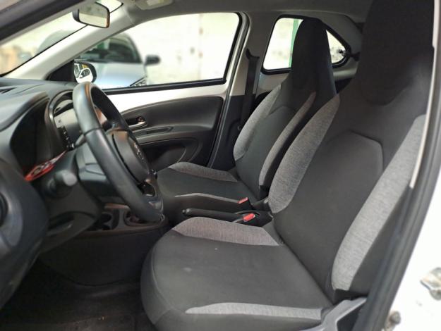 TOYOTA Aygo X 1.0 VVT-i 72 Dynamic   