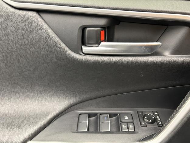 TOYOTA RAV4 2WD 218ch Dynamic  