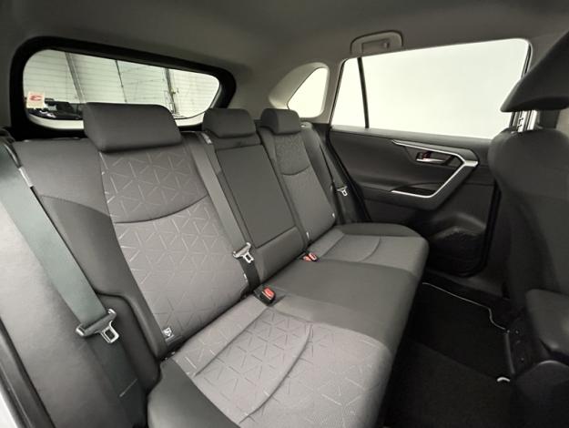 TOYOTA RAV4 2WD 218ch Dynamic  