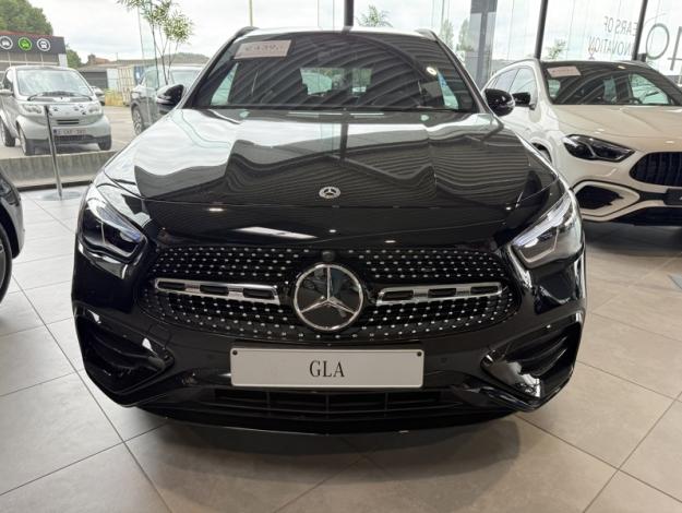 MERCEDES-BENZ GLA 180  Star Edition