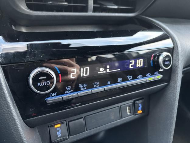 TOYOTA Yaris Cross 1.5 HYBRID 116H TRAIL AUTO  