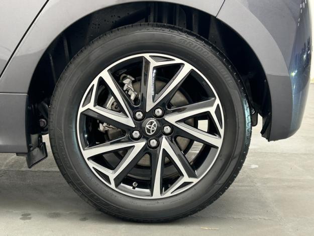 TOYOTA Yaris 116h Design  PACK CONFORT