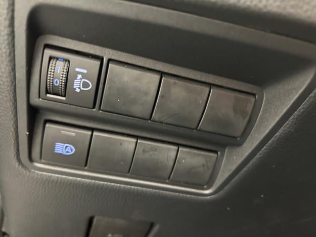 TOYOTA Yaris 116h Design  PACK CONFORT