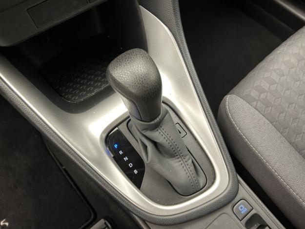 TOYOTA Yaris 116h Design  PACK CONFORT