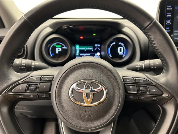 TOYOTA Yaris 116h Design  PACK CONFORT