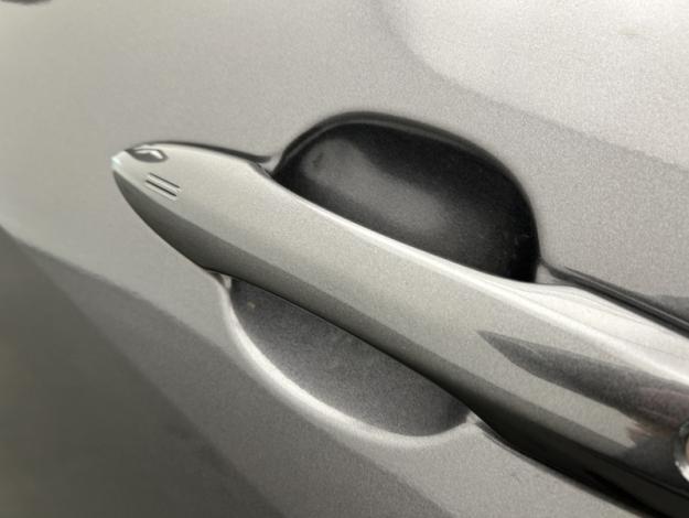 TOYOTA Yaris 116h Design  PACK CONFORT