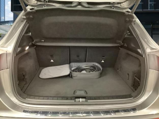 MERCEDES-BENZ EQA 250 250+ Business Line  