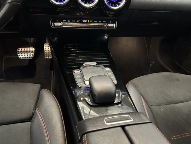 MERCEDES-BENZ CLA 180 d Shooting Brake AMG Line  