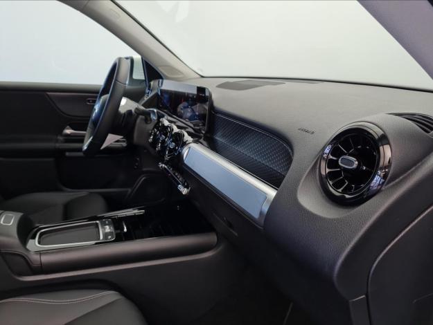 MERCEDES-BENZ GLB GLB 220 4MATIC (17/22)