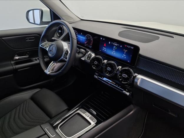 MERCEDES-BENZ GLB GLB 220 4MATIC (18/22)