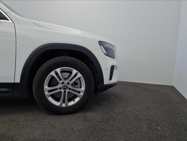 MERCEDES-BENZ GLB GLB 220 4MATIC (22/22)
