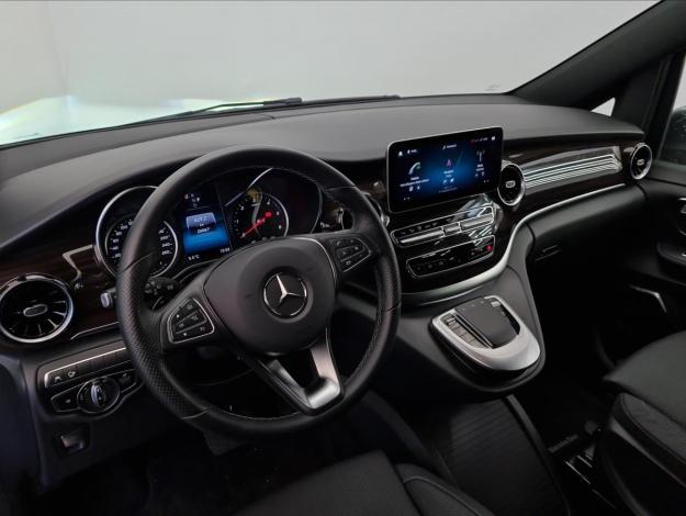 MERCEDES-BENZ Třídy V V 300 d AVANTGARDE AIRMATIC (9/25)