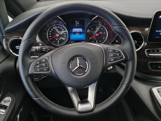 MERCEDES-BENZ Třídy V V 300 d AVANTGARDE AIRMATIC (10/25)