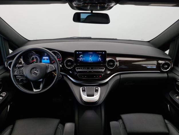 MERCEDES-BENZ Třídy V V 300 d AVANTGARDE AIRMATIC (13/25)