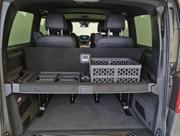 MERCEDES-BENZ Třídy V V 300 d AVANTGARDE AIRMATIC (23/25)