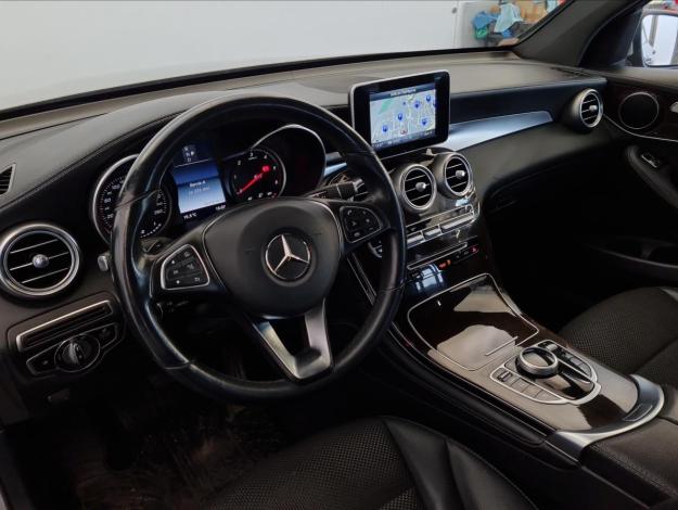 MERCEDES-BENZ GLC GLC 250 d 4MATIC  kupé (9/21)