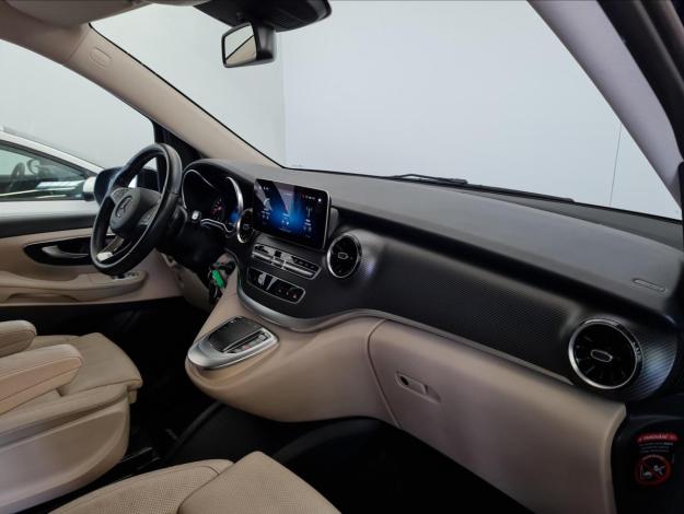 MERCEDES-BENZ Třídy V V 300 d 4MATIC AVANTGARDE Long (14/28)