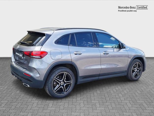 MERCEDES-BENZ GLA GLA 250e (5/21)