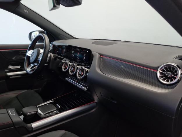 MERCEDES-BENZ GLA GLA 250e (14/21)