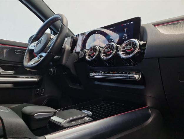 MERCEDES-BENZ GLA GLA 250e (16/21)
