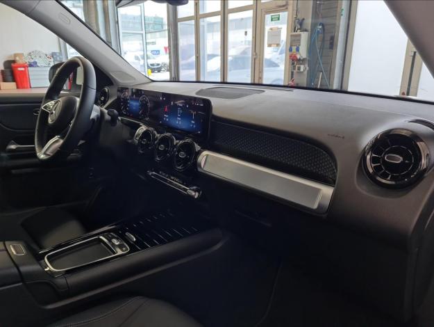 MERCEDES-BENZ GLB GLB 220 4MATIC (14/22)