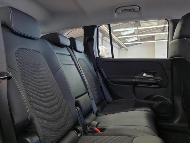 MERCEDES-BENZ GLB GLB 220 4MATIC (19/22)