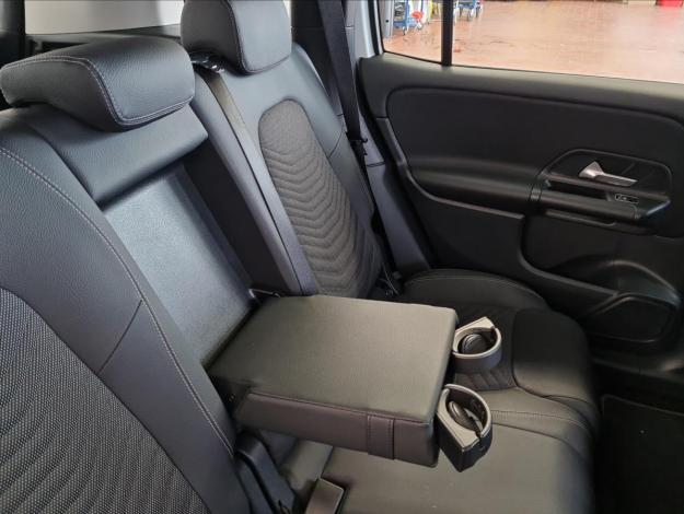 MERCEDES-BENZ GLB GLB 220 4MATIC (20/22)