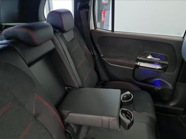 MERCEDES-BENZ GLB GLB 200 4MATIC (20/22)