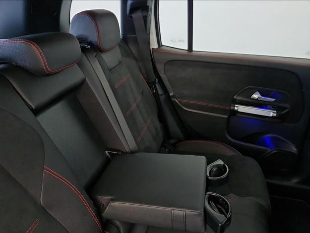 MERCEDES-BENZ GLB GLB 200 4MATIC (20/22)