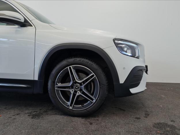 MERCEDES-BENZ GLB GLB 200 4MATIC (22/22)