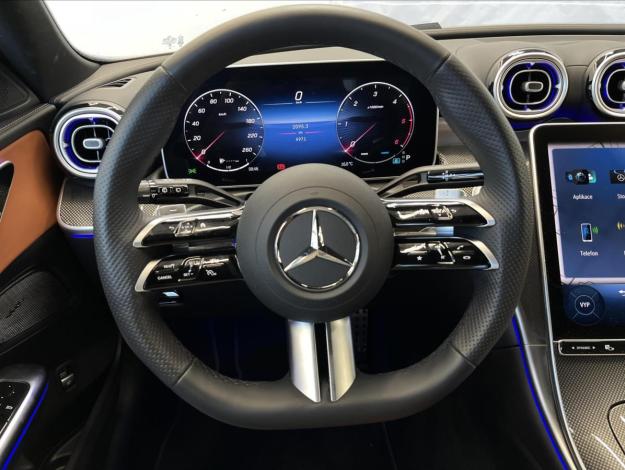 MERCEDES-BENZ Třídy C C 220 d 4MATIC (10/22)