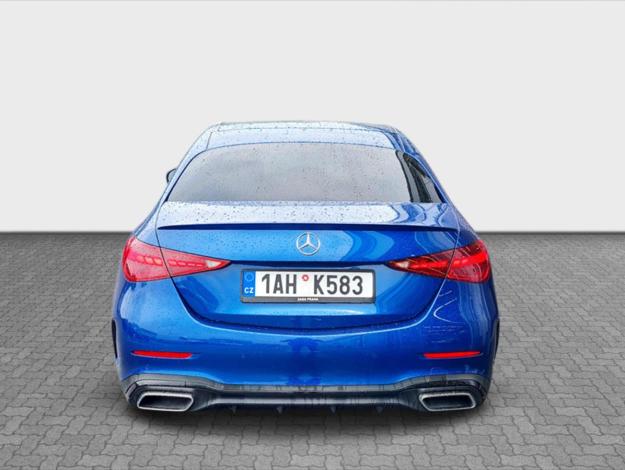 MERCEDES-BENZ Třídy C C 220d 4MATIC (4/22)